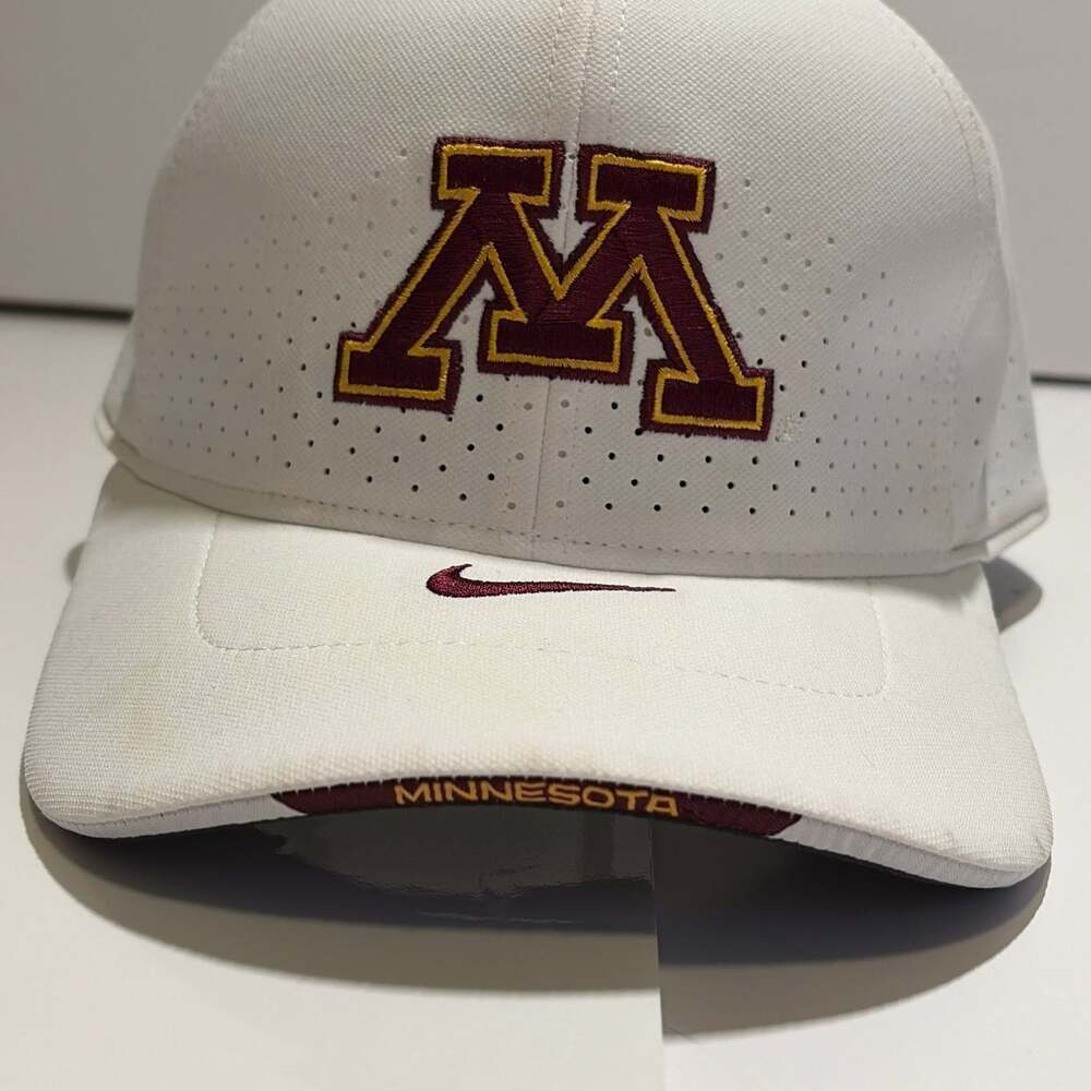Minnesota Golden Gophers Nike Dri-FIT Classic99 Performance Flex Hat - Picture 5 of 8